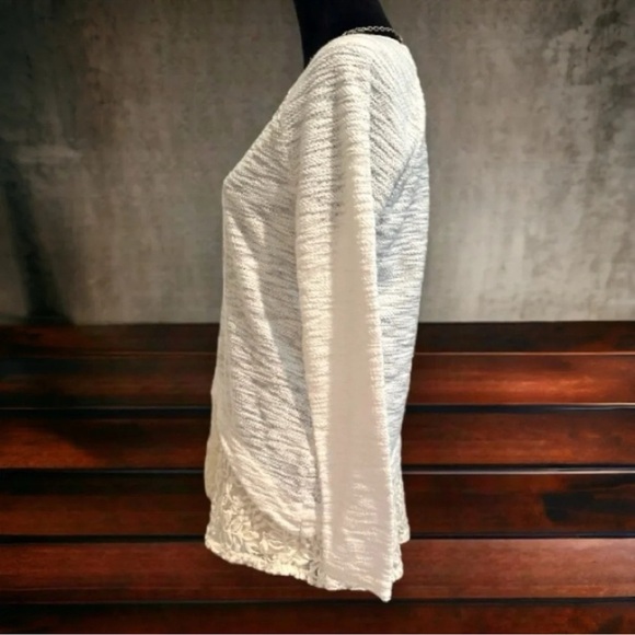 Cloth & Portrait Asymmetrical Cream Lace Accent Sweater Women's‎ Small Boho Chic - Picture 3 of 7